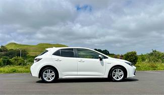 2021 Toyota Corolla - Thumbnail