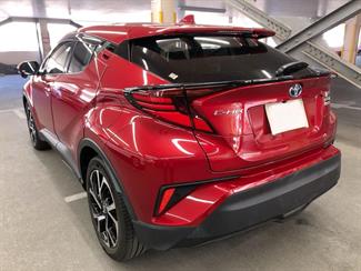 2021 Toyota C-HR - Thumbnail