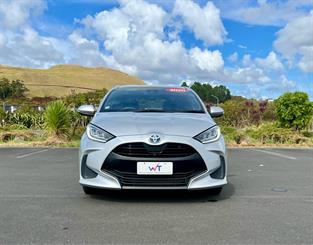 2020 Toyota Yaris - Thumbnail