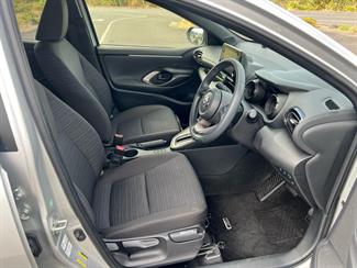 2020 Toyota Yaris - Thumbnail