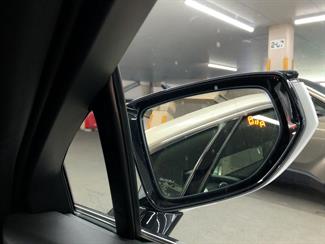 2021 Lexus UX 250H - Thumbnail