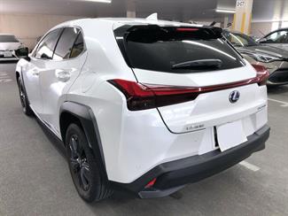 2021 Lexus UX 250H - Thumbnail