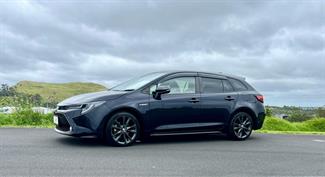 2020 Toyota Corolla - Thumbnail