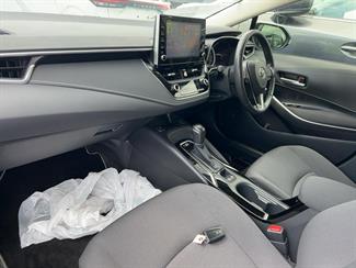 2020 Toyota Corolla - Thumbnail