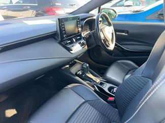 2020 Toyota Corolla - Thumbnail