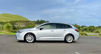 2020 Toyota Corolla - Thumbnail