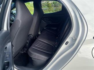 2020 Toyota Yaris - Thumbnail