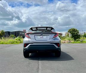 2018 Toyota C-HR - Thumbnail