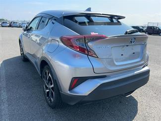 2018 Toyota C-HR - Thumbnail