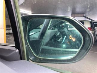 2017 Toyota C-HR - Thumbnail