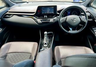 2018 Toyota C-HR - Thumbnail