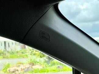 2018 Toyota C-HR - Thumbnail