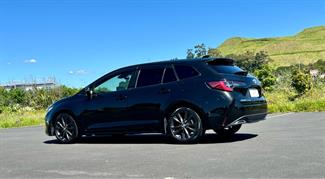 2020 Toyota Corolla - Thumbnail