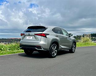 2018 Lexus NX300H - Thumbnail