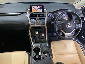 2016 Lexus NX300H - Thumbnail