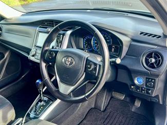 2016 Toyota Corolla - Thumbnail